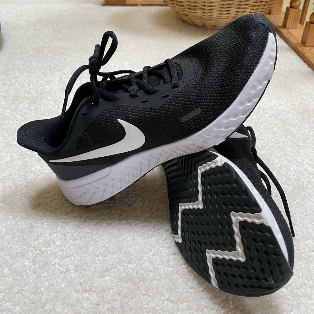 Nike Revolution Running Shoes NWOT